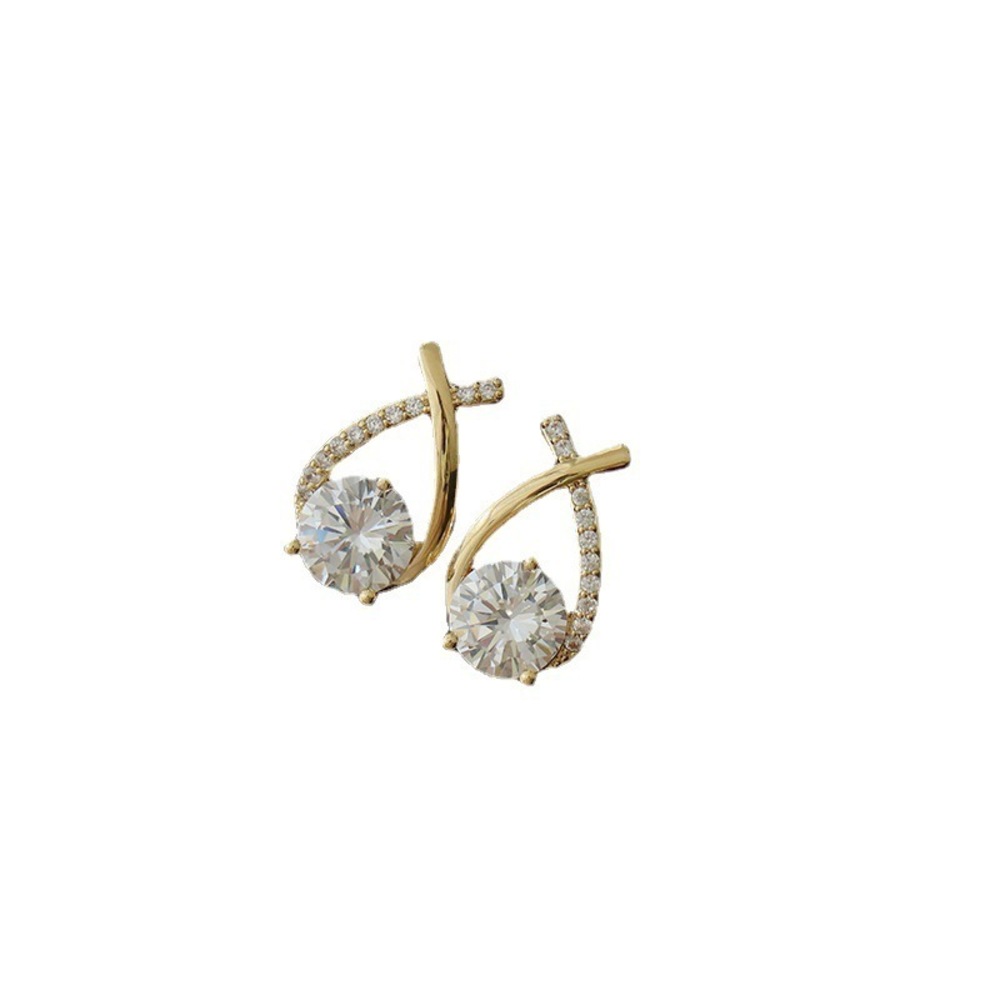 Shimmering Gold Plated Earrings: Stunning Minimalist Design - Picture 5 of 5